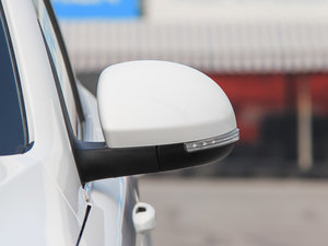 2015款1.5T CVT地主型 国IV 后视镜