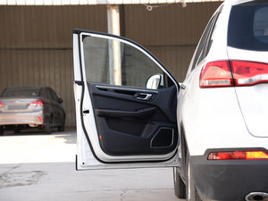 2015款1.5T CVT知县型 国IV 驾驶位车门
