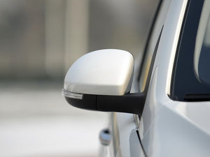 2015款1.5T CVT知县型 国IV 后视镜