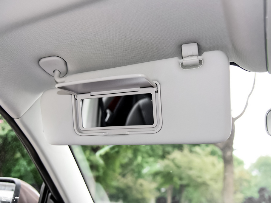 2015�̩T600 1.5T �քӾ�Ӣ��