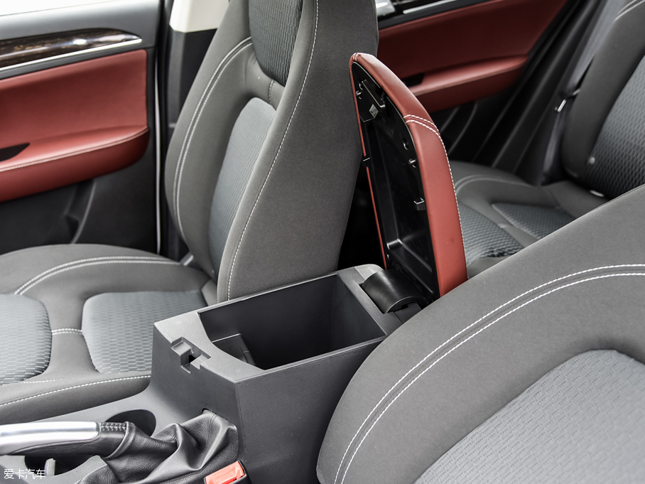 2015̩T600 2.0T ք(dng)þӢ