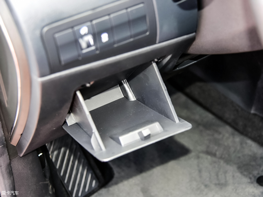 2015̩T600 2.0T քӼúA