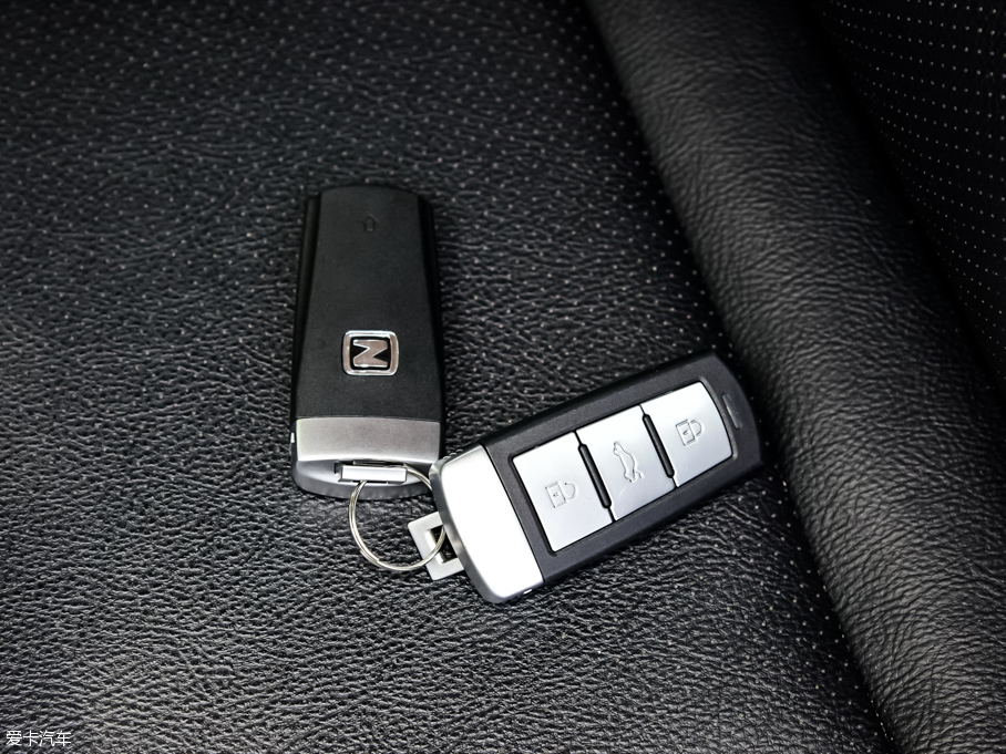 2015̩T600 2.0T քӼúA