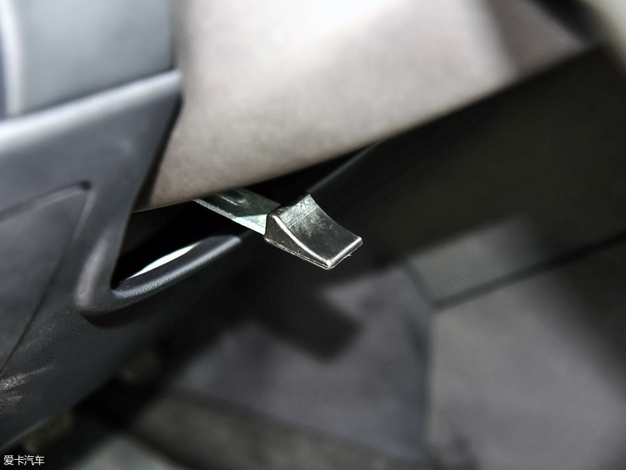 2015�̩T600 2.0T �ք����F��