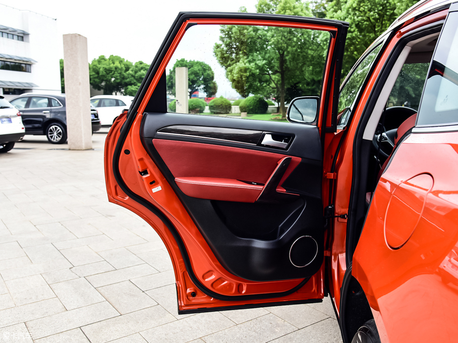 2015�̩T600 2.0T DCT���F��