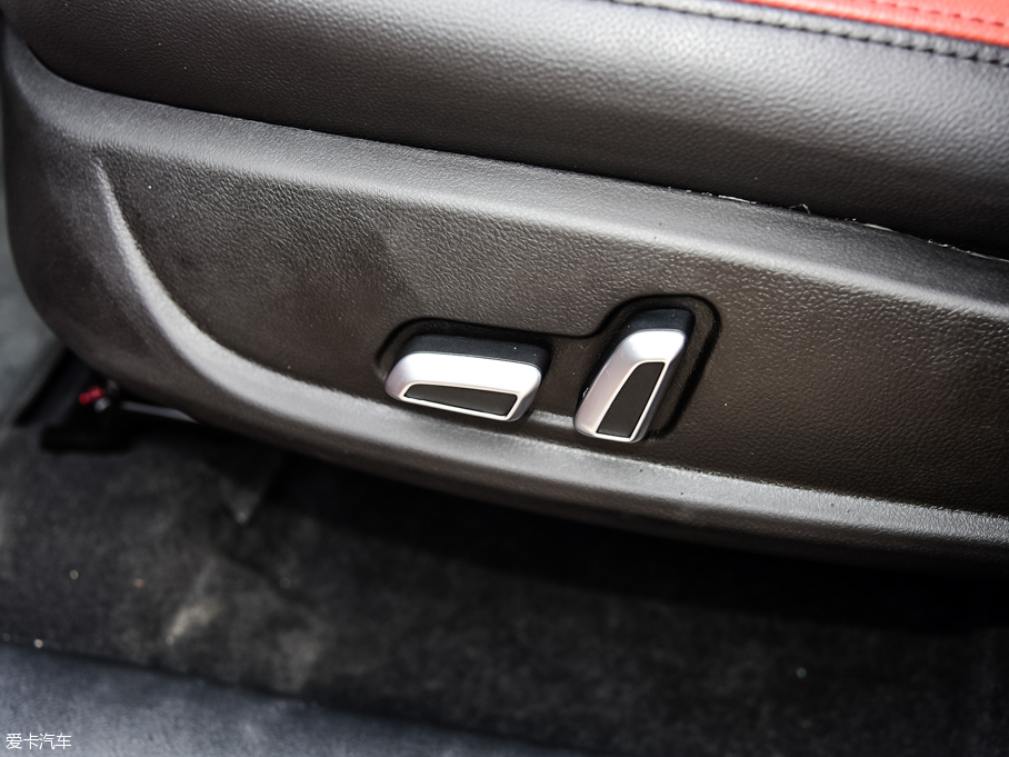 2015�̩T600 2.0T DCT���F��