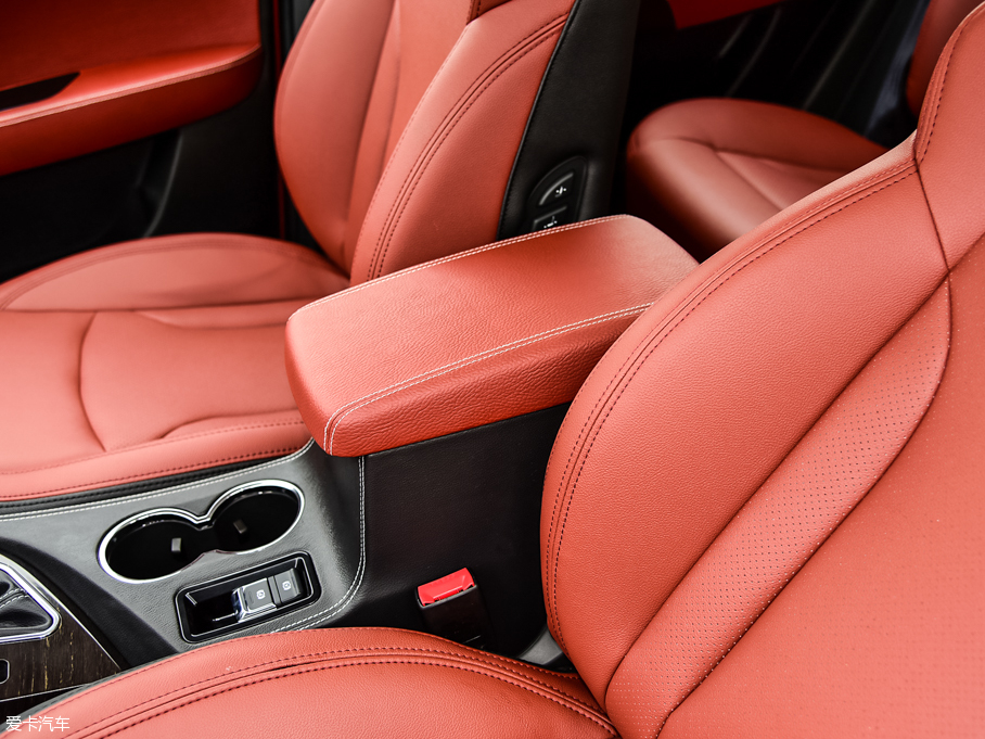 2015�̩T600 2.0T DCT���F��