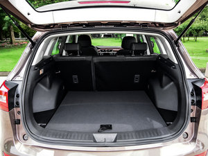 2015款1.5T 手动精英型 行李厢空间