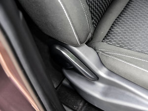 2015款1.5T 手动精英型 空间座椅