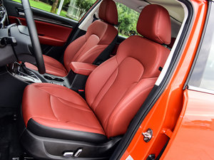 2015款2.0T DCT尊贵型 主驾驶座椅