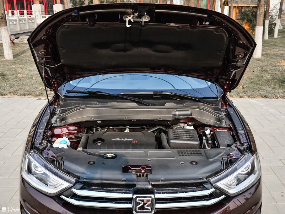 眾泰汽車2016款眾泰SR7