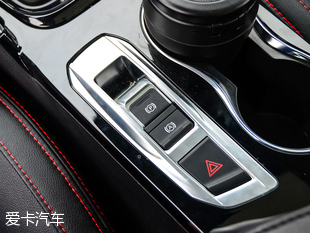 眾泰汽車2016款眾泰SR7