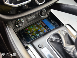 眾泰汽車2016款眾泰SR7