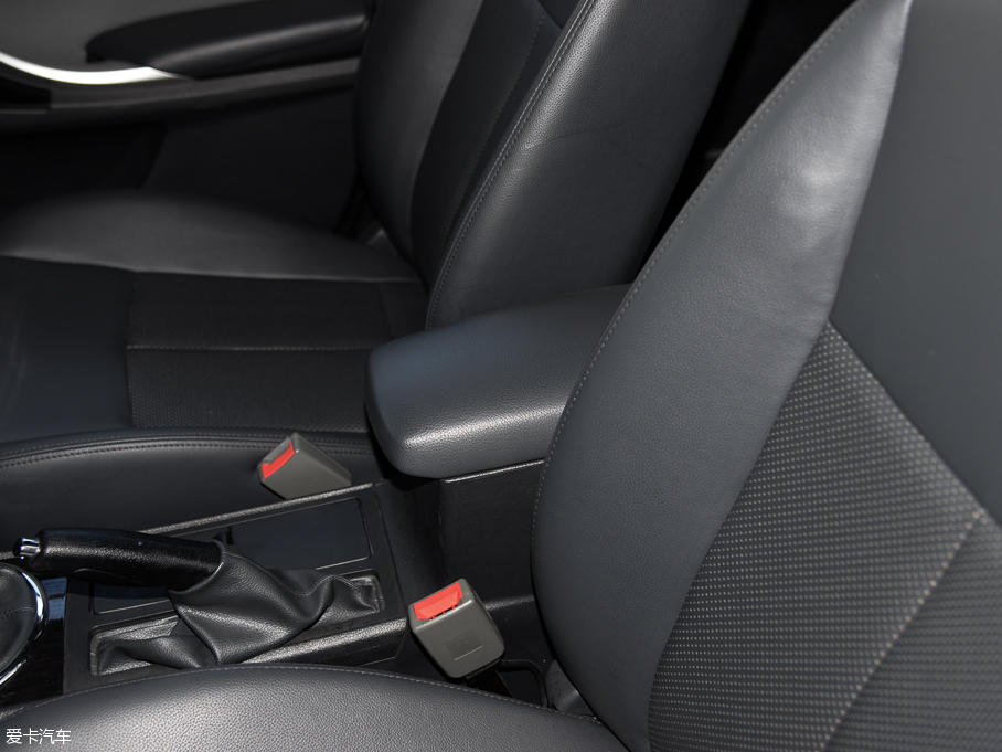 2016�̩Z300 1.5L �քӸж��� �؃�+�촰