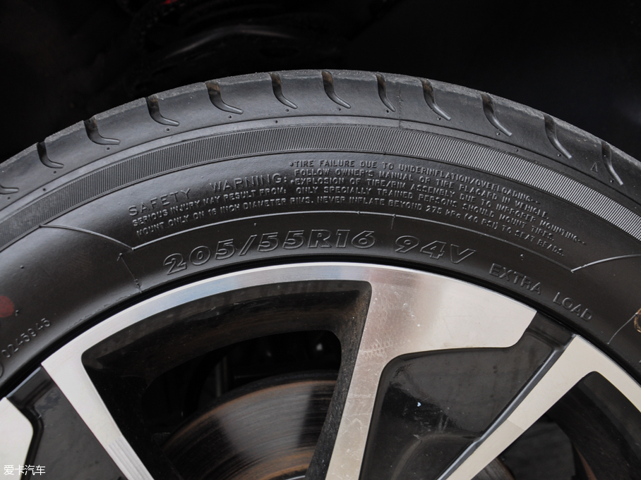 2016�̩Z300 1.5L �քӺ��A��