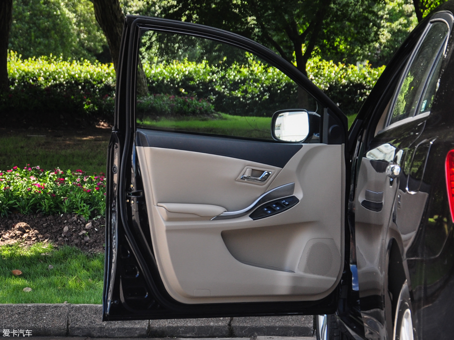 2016�̩Z300 1.5L �քӾ�Ӣ��