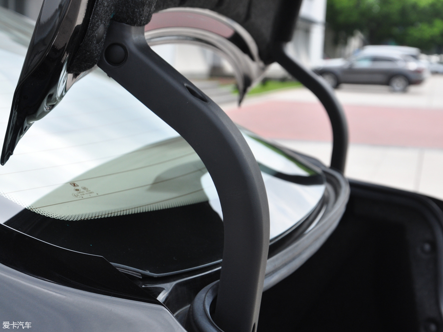 2016̩Z300 1.5L քF