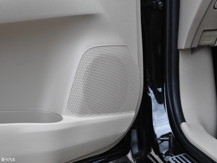 2016̩Z300 1.5L քF