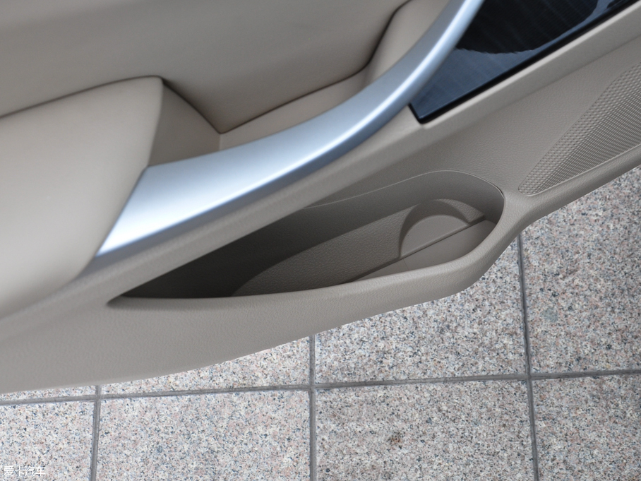 2016̩Z300 1.5L քF