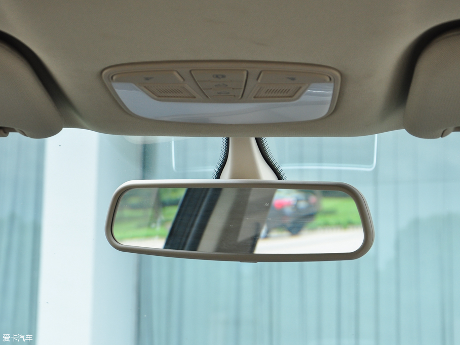 2016̩Z300 1.5L քF