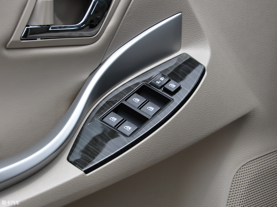 2016̩Z300 1.5L քF