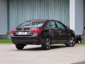 2016款1.5L 手动豪华型 整体外观