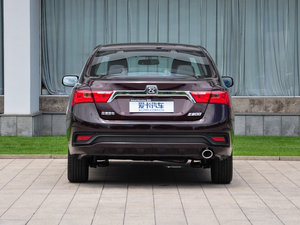 2016款1.5L 手动豪华型 正后	