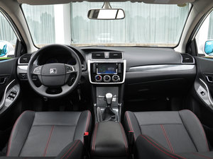 2016款1.5L 手动尊享型 内饰全景