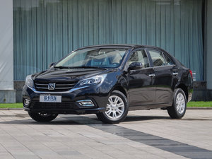 2016款1.5L 手动精英型 左前45度