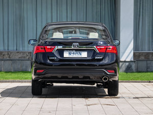 2016款1.5L 手动精英型 正后	