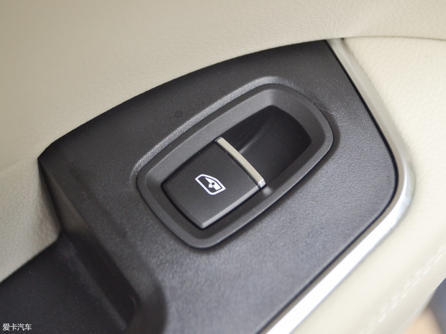 2017̩T700 1.8T pxF