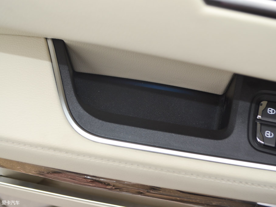 2017̩T700 1.8T pxF