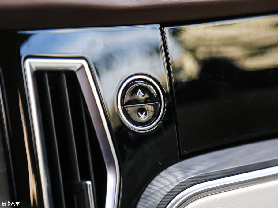 2017̩T700 1.8T pxŞ