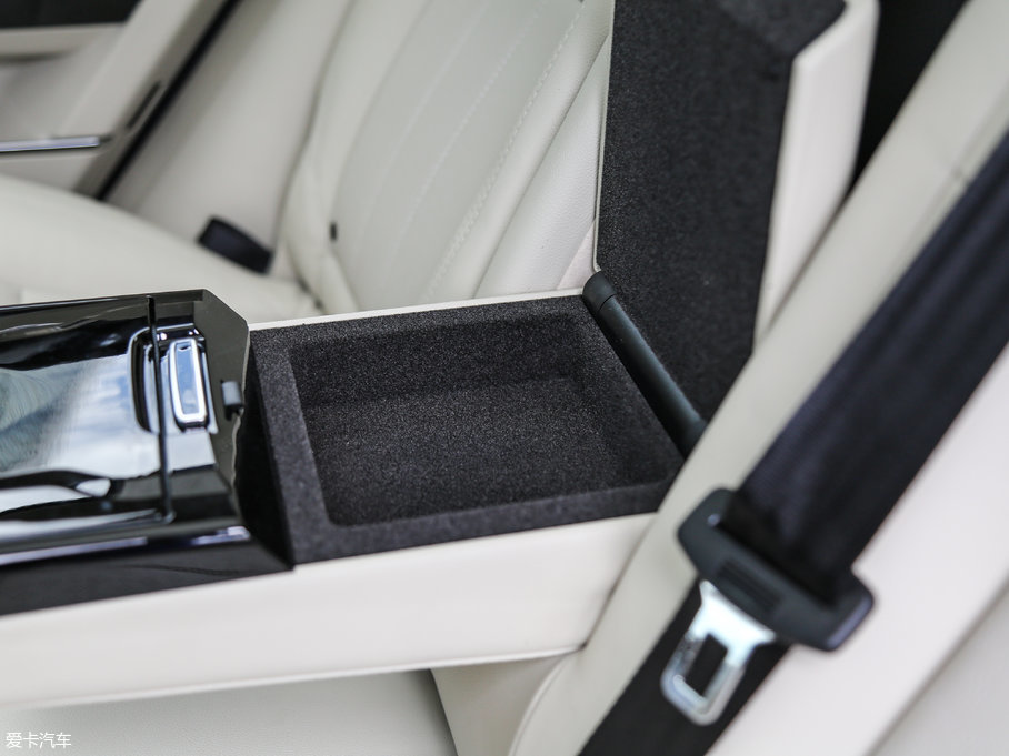 2017̩T700 1.8T pxF