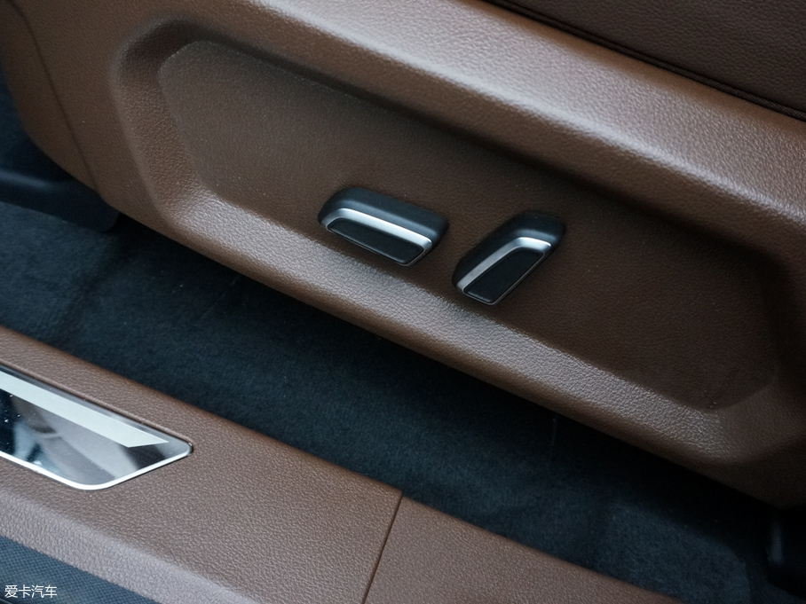 2017̩T700 Rq 1.8T ԄF