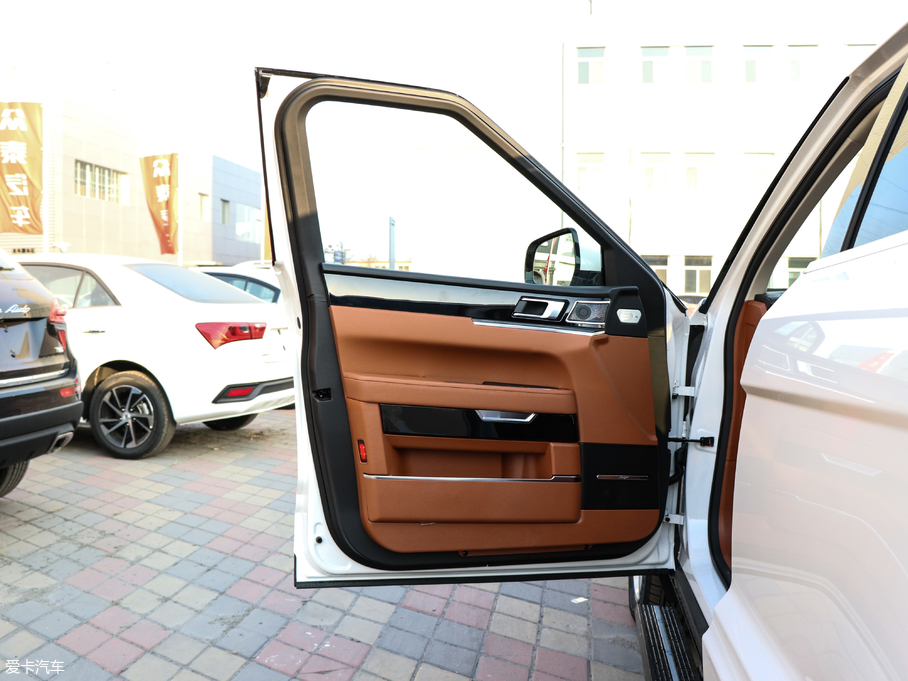 2017�̩T700 2.0T �Ԅ����F��