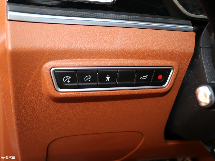 2017̩T700 2.0T Ԅ(dng)F