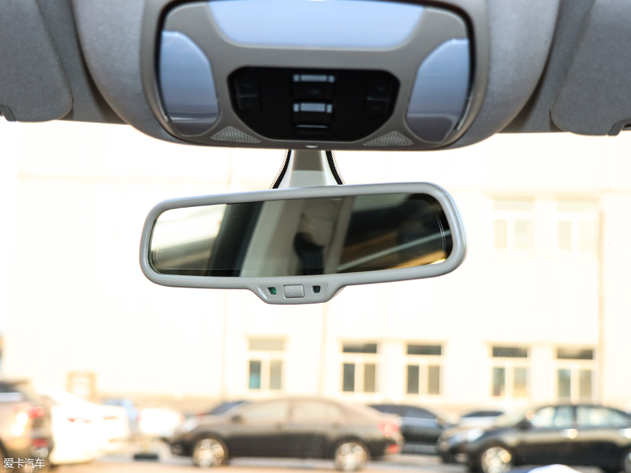 2017̩T700 2.0T ԄF