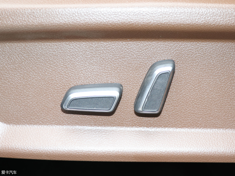 2017̩T700 Rq 1.8T Ԅ