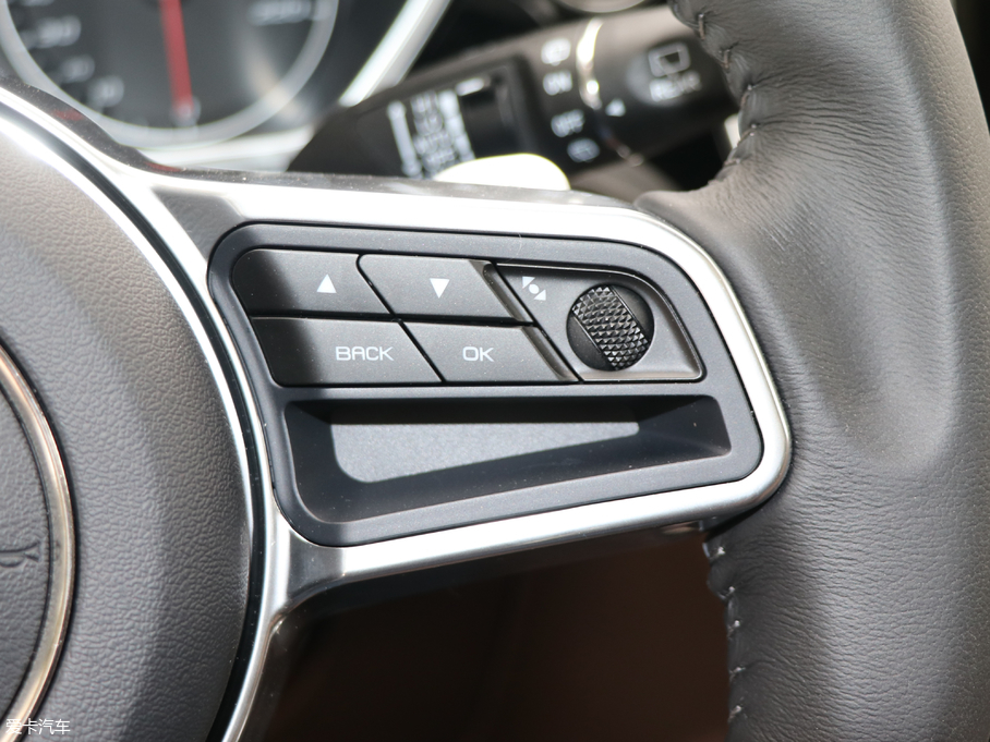 2017̩T700 Rq 1.8T Ԅ(dng)