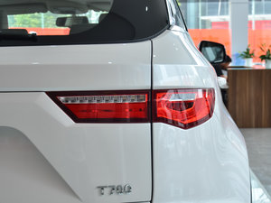 2017款1.8T 双离合尊享型 尾灯