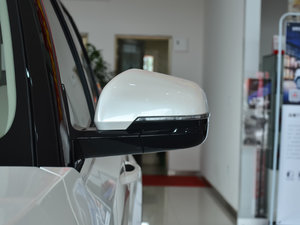 2017款1.8T 双离合尊享型 后视镜