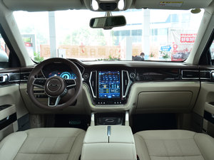 2017款1.8T 双离合尊享型 内饰全景