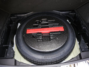 2017款1.8T 双离合旗舰型 备胎