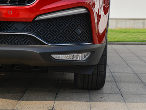 2017款1.8T 手动尊享型 前雾灯