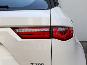 2017款1.8T 双离合旗舰型 尾灯