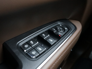 2017Rq 1.8T ԄF п؅^