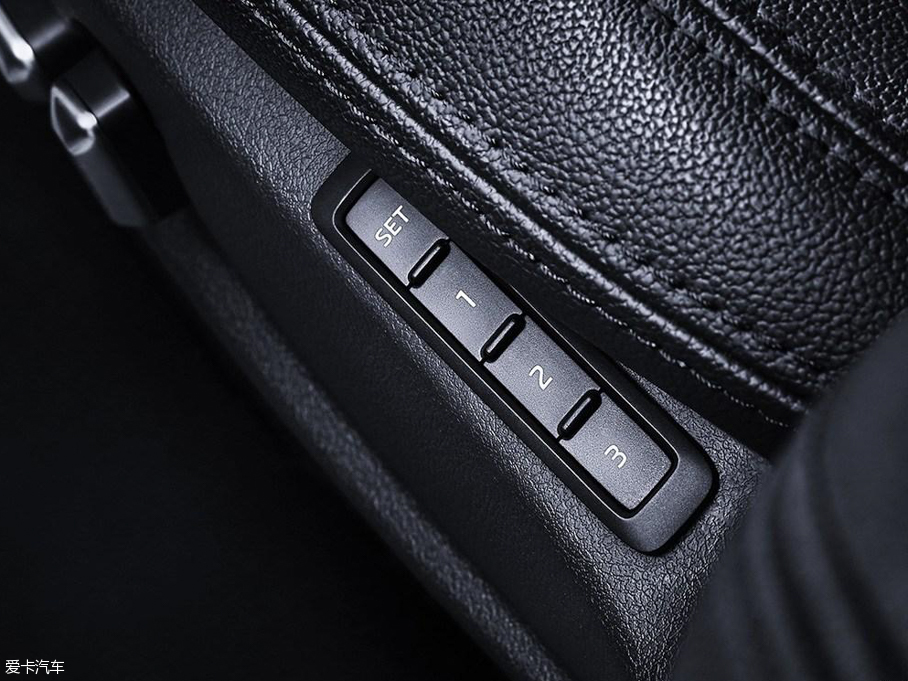 2016�̩T600 �\�Ӱ� 1.5T �քӺ��A��