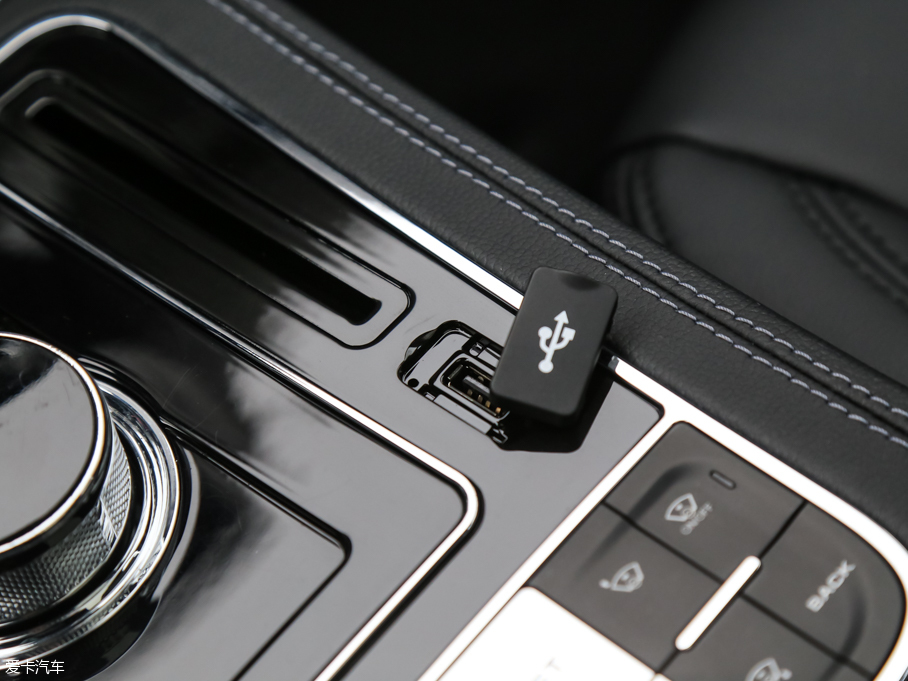 2016�̩T600 �\�Ӱ� 1.5T �քӺ��A��