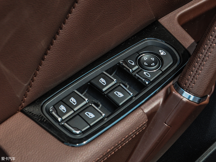 2016�̩T600 �\�Ӱ� 1.5T �ք�������